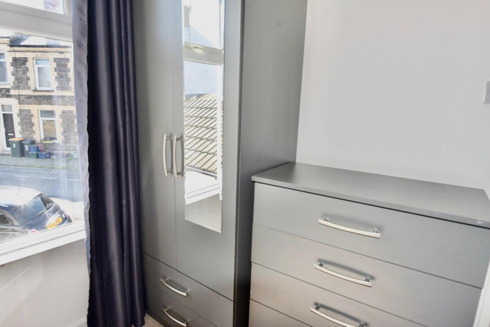 Come On In Lucas Street Newport Train Station Sleep Upto 8 Villa Eksteriør billede