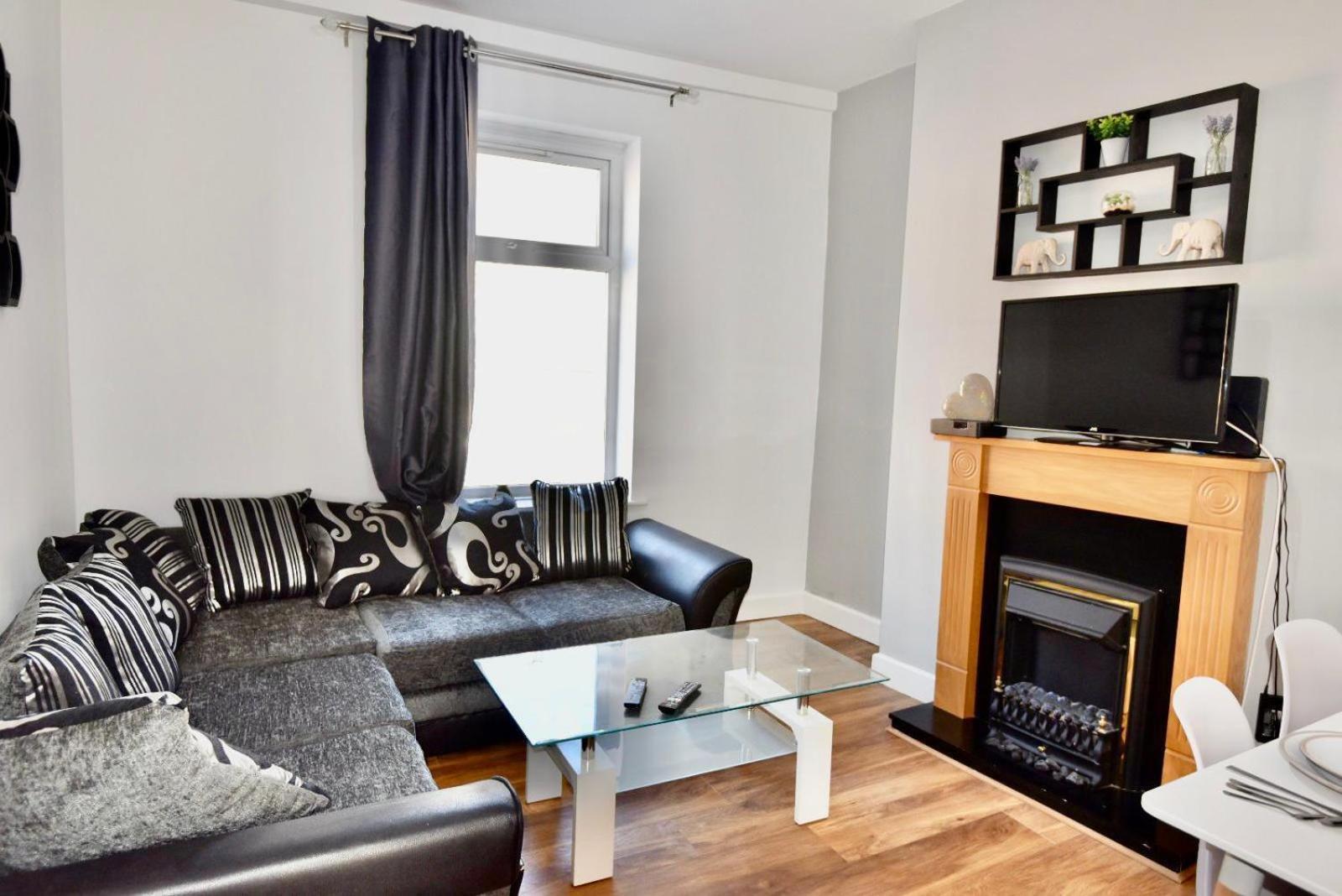Come On In Lucas Street Newport Train Station Sleep Upto 8 Villa Eksteriør billede